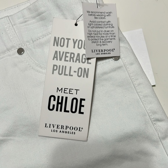 Liverpool Chloe Pull-On The Short Bright White Size 8/29 - Picture 2 of 6